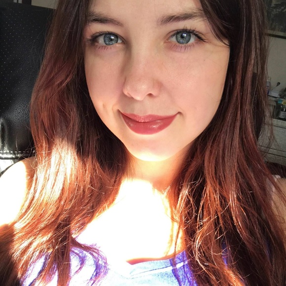 Meet your Posher, Faith - Picture 1 of 1
